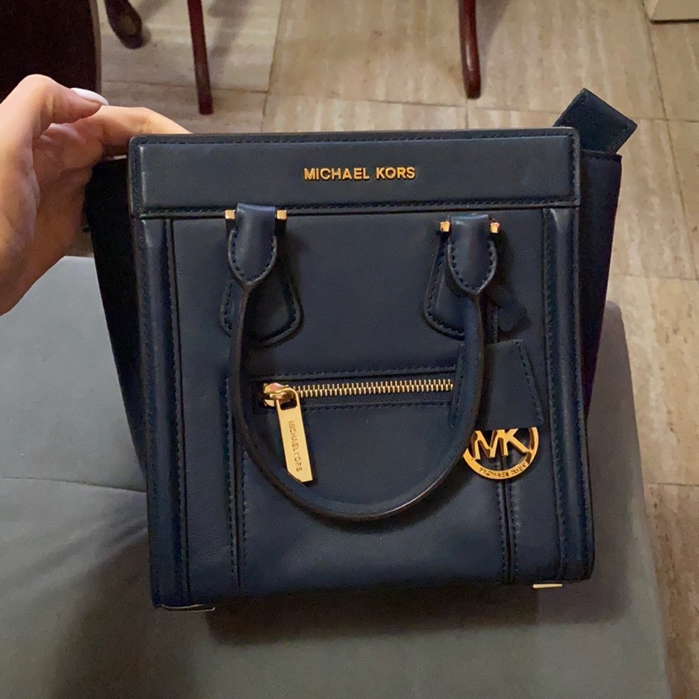 Michael kors navy blue handbag